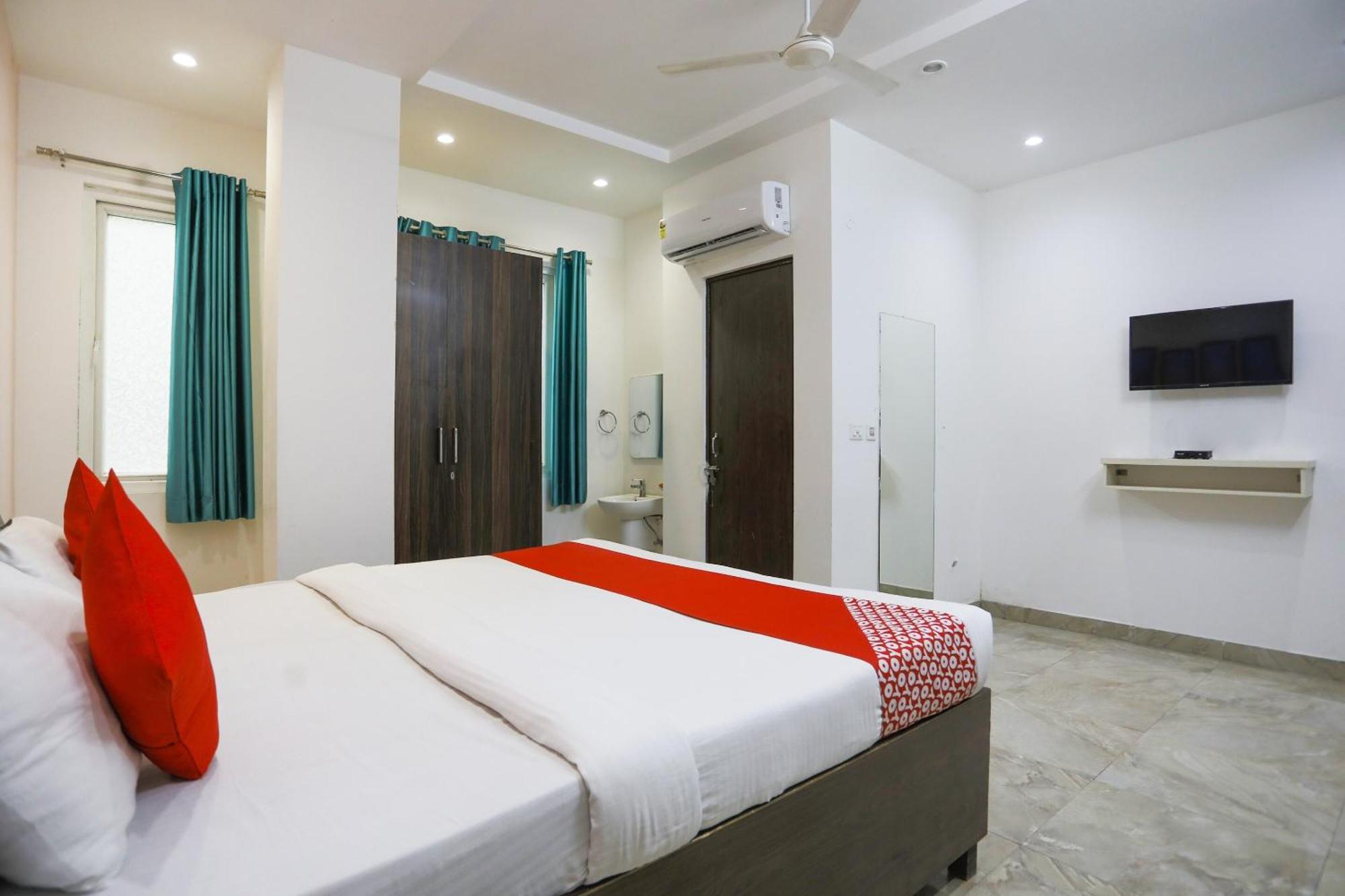 Hotel O Jsb Hotel Faridabad Exteriör bild