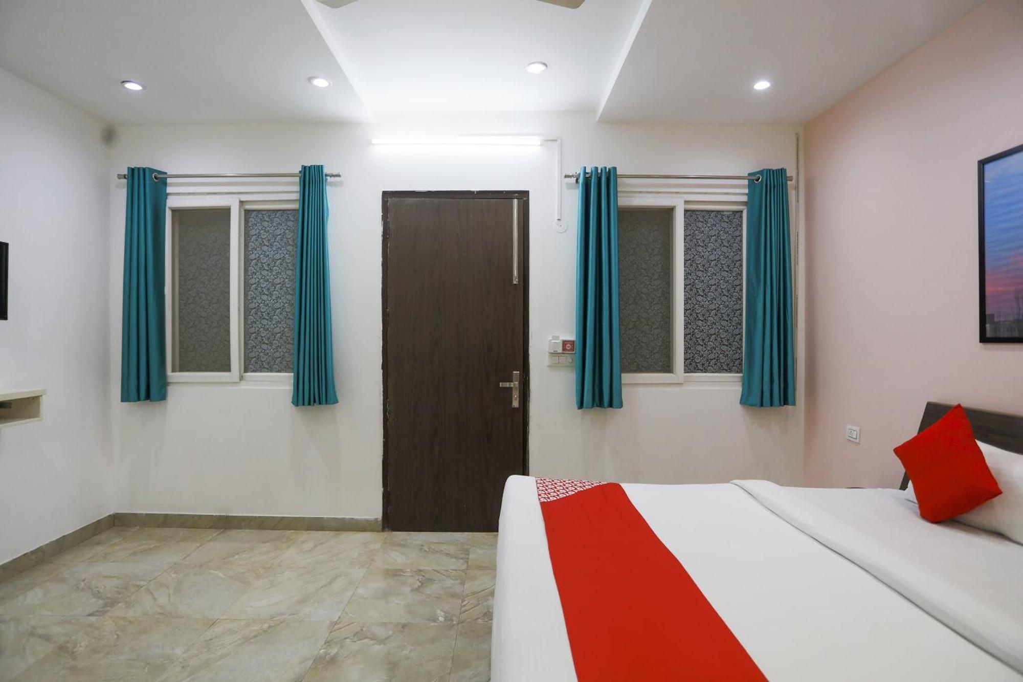 Hotel O Jsb Hotel Faridabad Exteriör bild